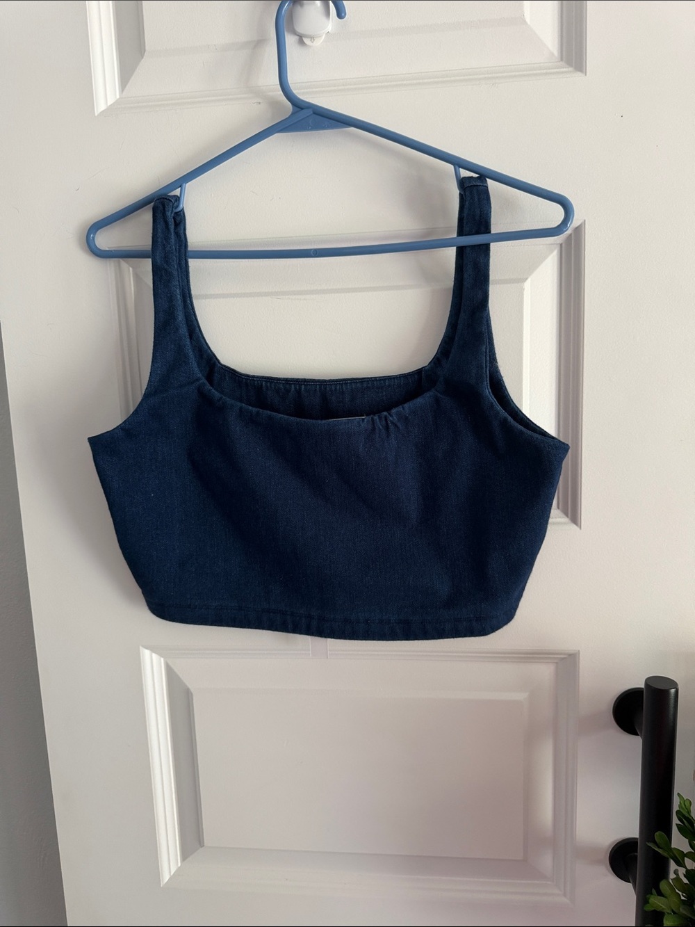 Women’s Navy Blue denim Cropped Tank‎ Top large